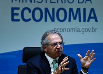 Novo auxílio emergencial só viria com calamidade pública, diz Guedes