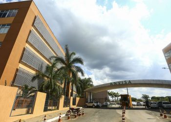 Anvisa esclarece medidas sobre falta de medicamentos para intubação