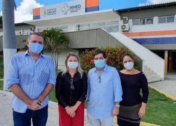 Dr. Cabeto, Secretário de Saúde do Estado, visita o Aracati