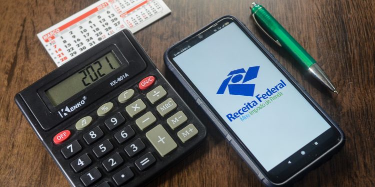 Auditores fiscais da Receita Federal fazem paralisação até quarta