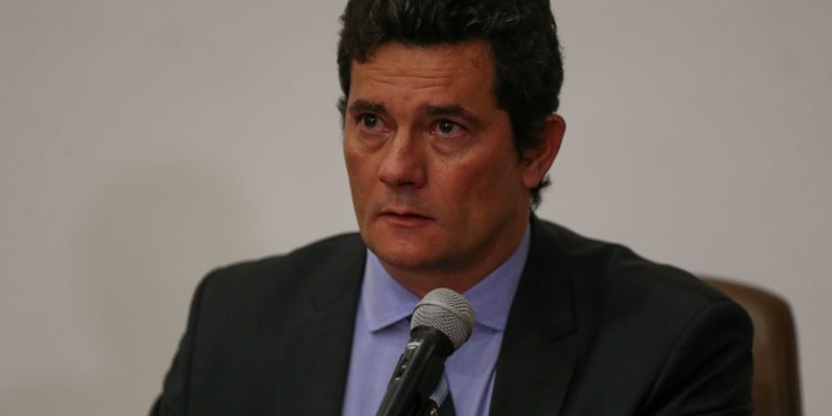 Com empate e ataques à Lava Jato, STF suspende julgamento sobre parcialidade de Moro em caso de Lula