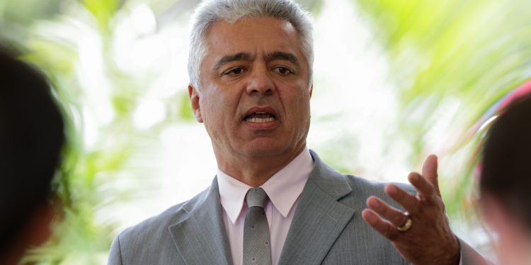 Senador Major Olimpio tem morte cerebral após complicações de covid-19