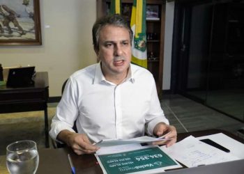 Governo do Ceará vai pagar a conta de luz de quase 500 mil famílias de baixa renda