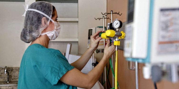 Governo do Ceará está autorizado a fornecer oxigênio hospitalar para municípios