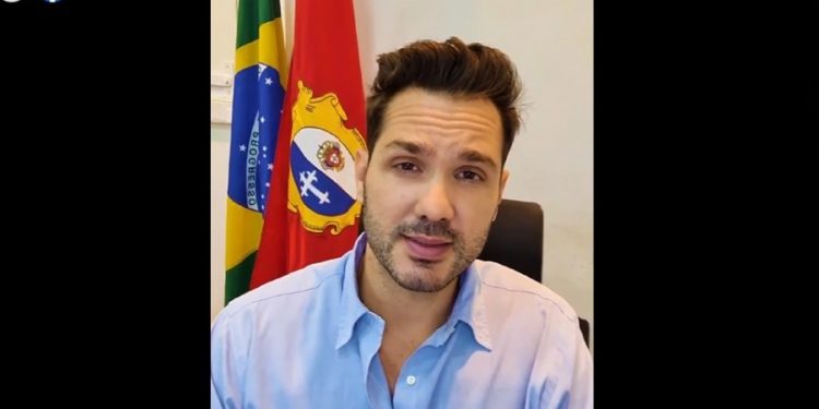 Secretário Chefe da Casa Civil de Aracati se indigna com velha política que ainda assombra o município; veja o vídeo​
