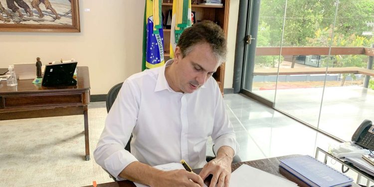 Governador sanciona medidas de apoio aos setores de alimentação fora do lar e benefícios em contas de água
