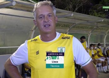Lisca faz apelo pela paralisação do futebol em pior momento da pandemia; veja vídeo