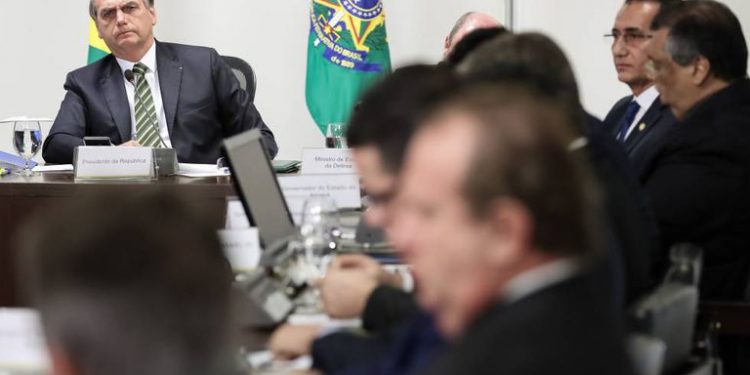 Prioridade parece ser criar confrontos, dizem governadores em resposta a críticas de Bolsonaro