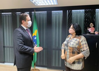 Deputado Eduardo Bismarck e Ministra Damares Alves anunciam Casa da Mulher Brasileira em Aracati