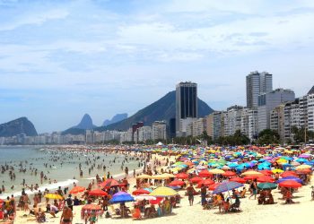 Rio registra mais de 200 autuações por desrespeito às normas no primeiro dia de restrições