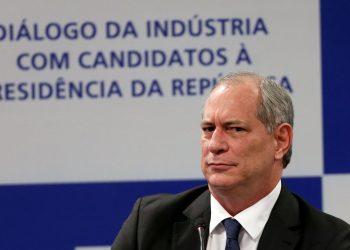 PF abre inquérito para investigar Ciro Gomes sob a suspeita de crime contra a honra de Bolsonaro