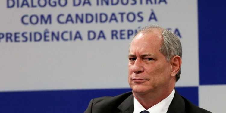 PF abre inquérito para investigar Ciro Gomes sob a suspeita de crime contra a honra de Bolsonaro