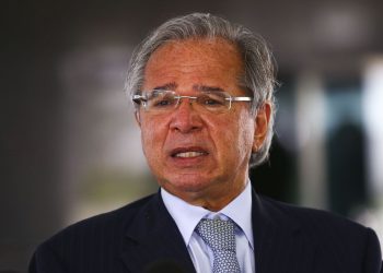 Com vacinação, Brasil terá novo horizonte em 60 dias, diz Guedes