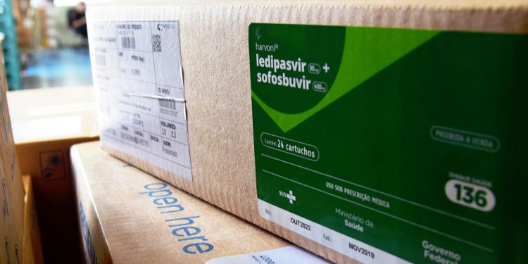 Medida agiliza distribuição de medicamentos do kit intubação