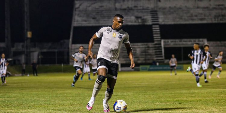 Copa do Nordeste: atual campeão Ceará empata com ABC na estreia