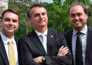 Quebra de sigilos do caso Flávio revela indícios de ‘rachadinha’ em gabinetes de Jair e Carlos Bolsonaro