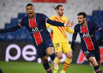 Messi perde pênalti, PSG segura empate e elimina o Barcelona na Champions