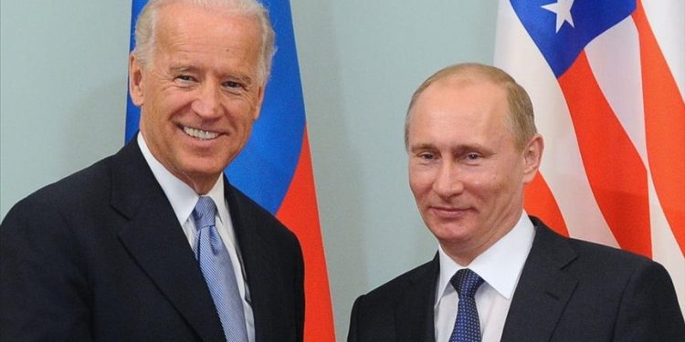 EUA acusam Rússia de envenenar Navalni e anunciam 1ª sanção do governo Biden
