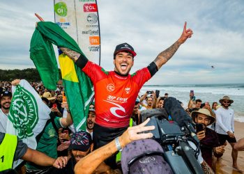 Gabriel Medina prevalece na Austrália e vence sua 1ª etapa na temporada