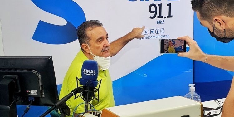 Prefeito Bismarck Maia convida aracatienses para uma conversa na FM 91.1 Sinal nesta sexta