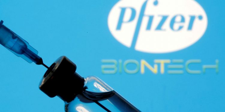 Brasil deve receber mais de 842 mil doses da vacina da Pfizer em junho