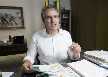 Governo do Ceará anuncia auxílio cesta básica e isenta taxa do transporte regular e complementar