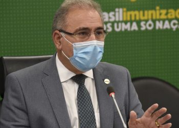 Ministro quer aprovado projeto que facilita incorporação de remédios