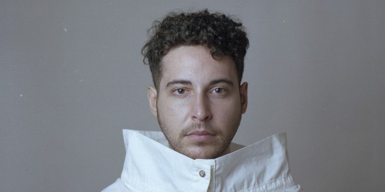 Lean Braga: jovem cantor aracatiense estreia na música com álbum ‘Cães’, disponível em todas as plataformas digitais