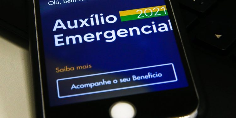 Caixa paga auxílio emergencial a nascidos em dezembro
