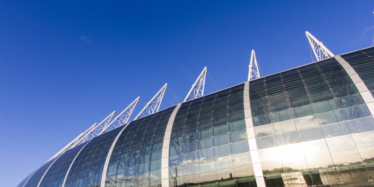 Fortaleza: Arena Castelão sofre incêndio às vésperas de jogo da Sul-Americana