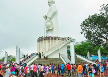 Pandemia deixa à míngua cidades famosas pelo turismo religioso