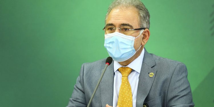 Governo anuncia programa de testagem da população para covid-19