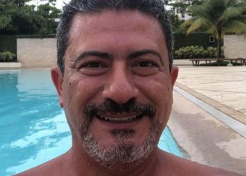 Viúva de Tom Veiga se defende de acusação de agressão ao marido