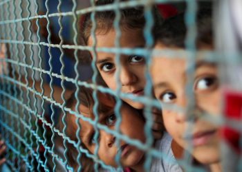 Confronto com Israel mergulha Gaza em crise humanitária, com falta de água e 52 mil deslocados