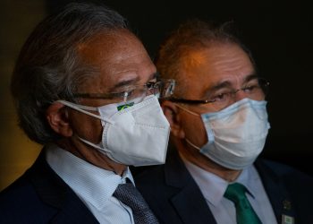 Ministros da Economia e da Saúde dizem que população será vacinada até o final do ano