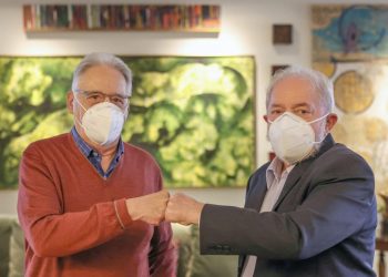 FHC e Lula se reúnem na casa de ex-ministro Nelson Jobim