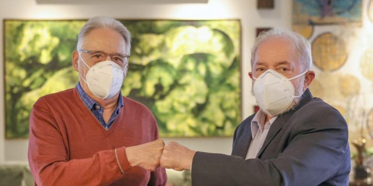 FHC e Lula se reúnem na casa de ex-ministro Nelson Jobim