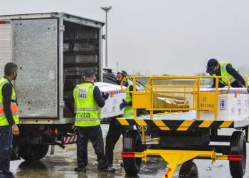 Governo do Ceará recebe 24ª remessa de vacinas contra Covid-19 nesta sexta-feira (14)