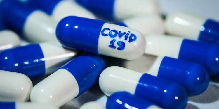 Parecer da Saúde contraindica cloroquina, azitromicina e outra drogas a pacientes internados com Covid