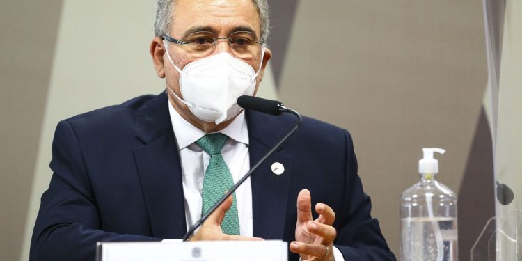 Queiroga diz que enfrentamento à pandemia requer união de forças