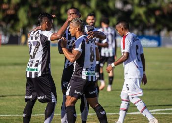 Ceará derrota Atlético-CE e garante vaga nas semifinais do Cearense
