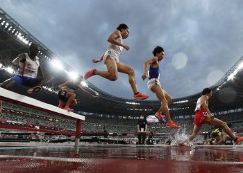 Estádio Olímpico de Tóquio sedia evento-teste de atletismo sem torcida