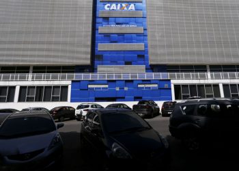 Caixa paga hoje auxílio emergencial a nascidos em novembro