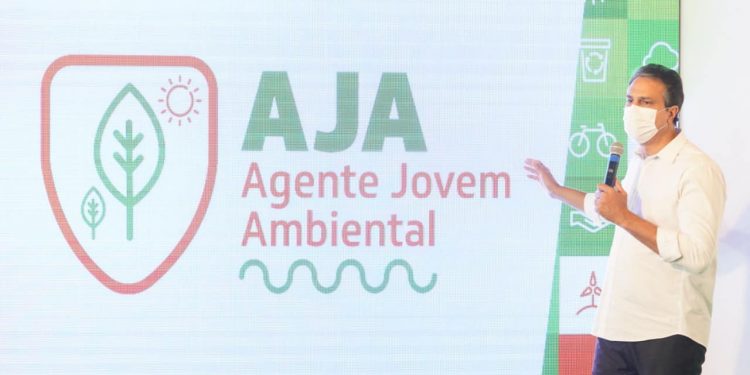 Governo do Ceará inicia pagamentos do Programa Agente Jovem Ambiental (AJA)