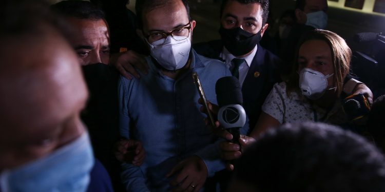 À CPI servidor menciona que colega citou pedido de propina por vacinas dentro da Saúde