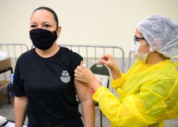 Mais de 16 mil integrantes das Forças de Segurança do Ceará foram imunizados na Capital