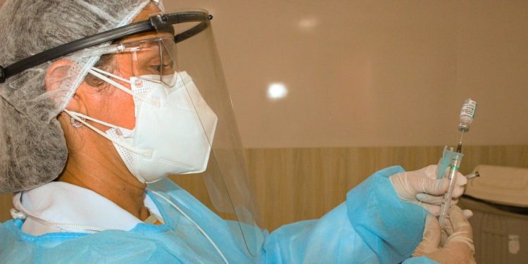 Aracati realiza Vacinação Itinerante contra a Covid-19 nesta terça-feira (22)