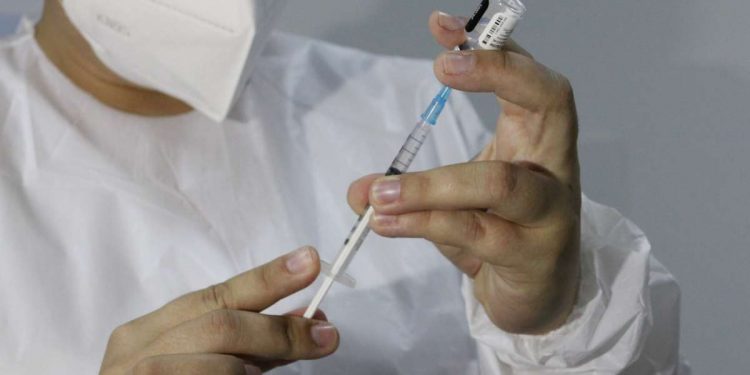 Ceará é o estado do Nordeste que mais aplicou a segunda dose da vacina contra a Covid-19