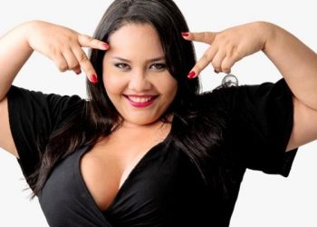 Conheça Marcelle Reis, cantora de Maceió que lança seu mais novo trabalho: o EP ‘Avisa A Ele Aí’