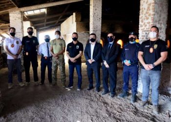 Polícia Civil incinera mais de uma tonelada de drogas apreendidas no Ceará